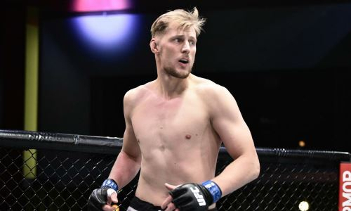 Российский топ-боец из UFC ответил Тактарову на совет сменить тренера