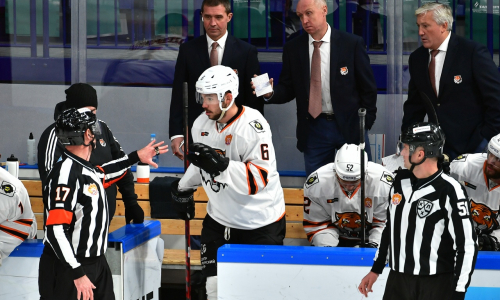 Соперник «Барыса» в Восточной конференции назвал виновного в экстренной посадке самолета