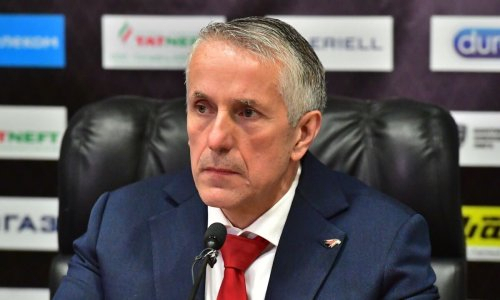 «Слишком долго мы его баловали». Наставника хоккеиста сборной Казахстана в КХЛ назвали барином