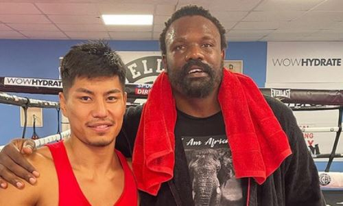 Чемпион WBO из Казахстана продолжает тренировки в команде экс-соперника Усика