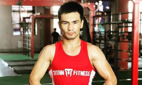 Казахстанский боец возобновил тренировки после нокаута «Хищника»