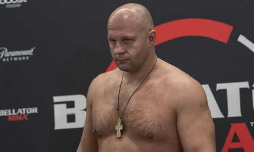 Опубликованы результаты взвешивания участников турнира Bellator с боем Федора Емельяненко