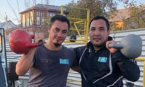 Казахстанский нокаутер-супертяж начал подготовку к следующему бою