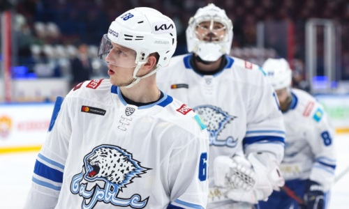 «Лучше вообще на лёд не выходите». Фанаты предлагают «выдворить» несколько хоккеистов из «Барыса»