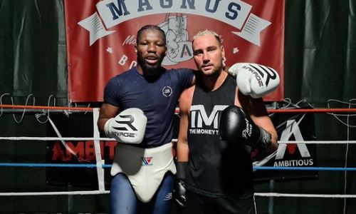 Экс-чемпион WBC и WBO показал свою подготовку к бою с Жанибеком Алимханулы. Видео