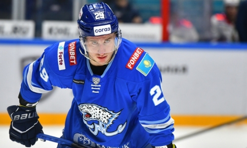 Голевой подвиг хоккеиста «Барыса» вошел в ТОП событий КХЛ. Видео