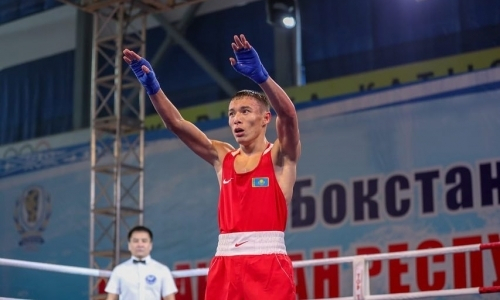 Казахстанскому боксеру прочат битву за «золото» ЧМ-2021 с узбеком. Назван её исход