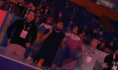 У казахстанских боксеров серьезная поддержка на чемпионате мира в Белграде. Видео