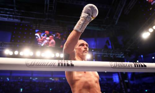 Тренер Уайлдера оценил шансы Усика победить Фьюри