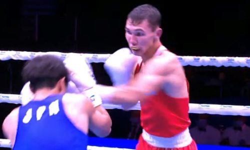 Казахстанский боксер разгромил чемпиона мира на ЧМ-2021. Представлены судейские записки боя