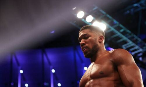 Легендарный американский супертяж призвал Джошуа не менять тренера на реванш с Усиком