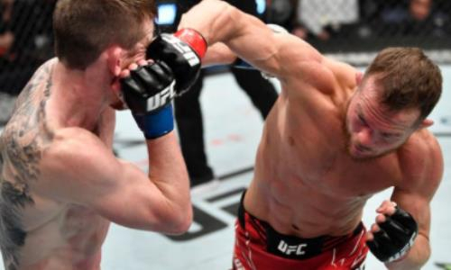 Петр Ян — Кори Сэндхаген: видео полного боя на UFC 267 в формате HD