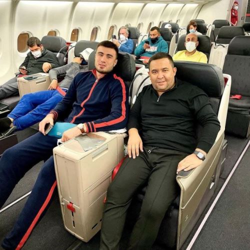 Олимпийский чемпион из Узбекистана Баходир Джалолов отбыл на ЧМ-2021 по боксу, где выступит Казахстан. Фото