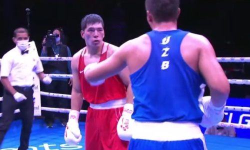 Видео третьего боя Казахстан —Узбекистан с двумя нокдаунами и выбитой капой на ЧМ-2021 по боксу