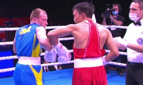 Видео полного боя казахстанского боксера против вице-чемпиона Европы на ЧМ-2021