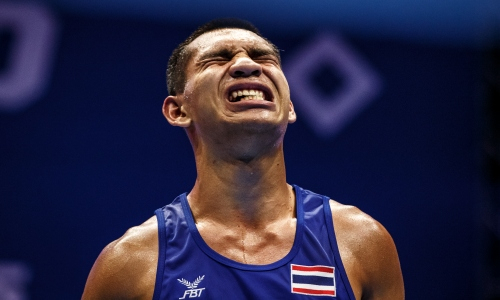 Истерика, уважение, нокдауны, везение Узбекистана и успех Казахстана. Итоги полуфинала ЧМ-2021 по боксу. Видео