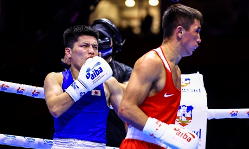 «Кривляется, а потом получает по мордасам». Казахстанский боксер наказал «клоуна» в финале чемпионата мира-2021