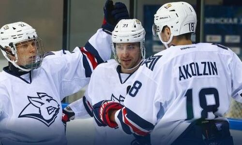 Лидер Востока КХЛ с хоккеистами сборной Казахстана проиграл второй матч подряд