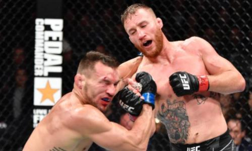 Видео полного боя Джастин Гэтжи — Майкл Чендлер с кровавой рубкой на UFC 268