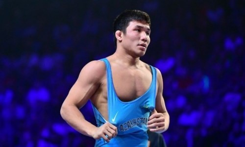 Казахстанец будет биться за медаль на молодежном чемпионате мира по вольной борьбе
