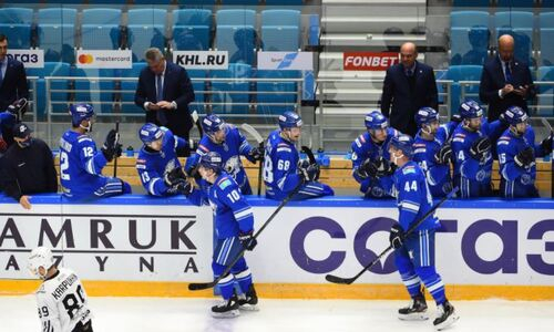 «Обыгран, как мальчик». Алексей Шевченко назвал худшего игрока «Барыса» в матче с «Трактором»