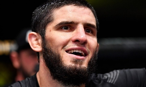 «Перестань есть все, что видишь». Махачев потроллил легенду UFC