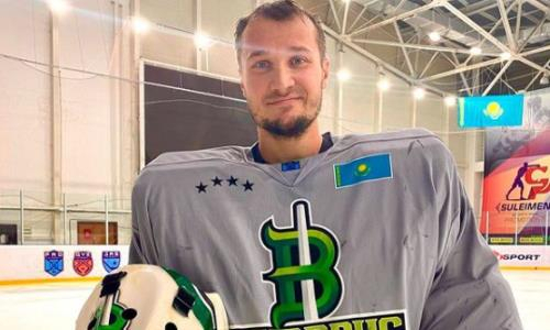 Голкипер «Бейбарыса» представил новый расписанный шлем на сезон