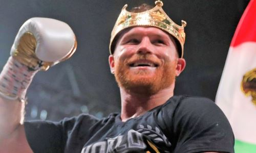 «Ах ты, мелкая крыса! Позор!». Абсолютные чемпионы мира поругались из-за «Канело»