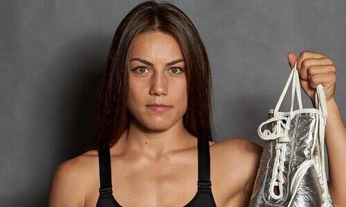 Фируза Шарипова восхитилась выступлениями сборной Казахстана на ЧМ-2021 в Сербии и сообщила о своей подготовке к новому бою. Видео