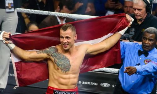 «Готов прощупать почву?» Чемпион-тяжеловес бросил вызов «Канело»