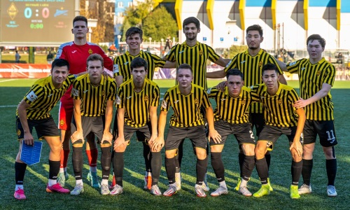 «Сначала я всех казахов путал». Футболист ЦСКА рассказал об адаптации в «Кайрат-Москва»