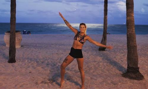 «Солнышко». Девушка-боец UFC из Казахстана обрадовала известную боксершу. Фото