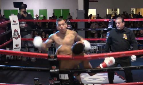 Сына легенды UFC отправили в глубокий нокаут в титульном бою. Видео