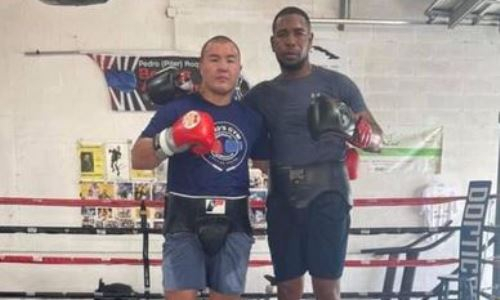 Казахстанский «Панда» провел заключительный спарринг с бывшим чемпионом мира