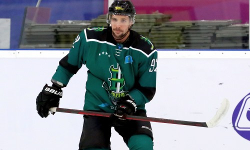 «Толчок соперника клюшкой». Игрок чемпионата Казахстана дисквалифицирован на один матч