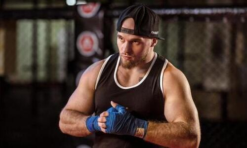 «Уже тогда прослеживалось это». В ACA озвучили последствия отказа Резникова от боя