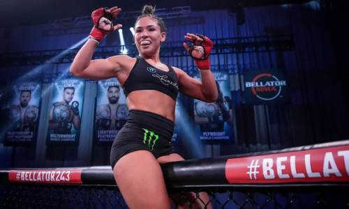 Самая горячая девушка-боец MMA вышла на взвешивание в ярком купальнике и одержала победу. Видео