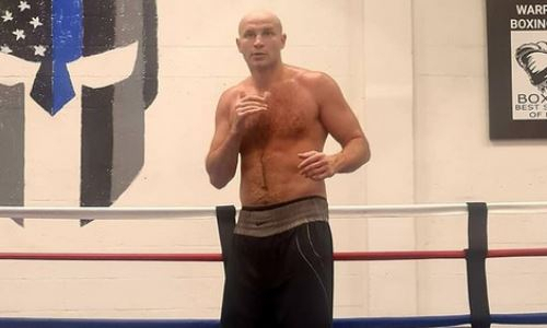 «Пятничная дискотека». Казахстанский супертяж-нокаутер показал фото подготовки к бою в Нур-Султане