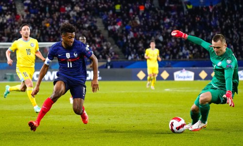 Нам денег не надо — работу давай! Реакция КФФ на надругательство в Париже бесценна