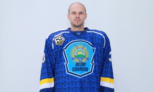 «Алтай-Торпедо» официально расстался с опытным защитником