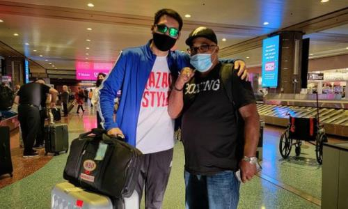 Появилось видео прибытия Жанибека Алимханулы в Лас-Вегас на бой с экс-чемпионом мира