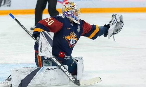 Клуб хоккеистов сборной Казахстана в КХЛ расторг контракт с голкипером