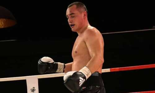 Непобежденный казахстанский супертяж нокаутом стал чемпионом WBC