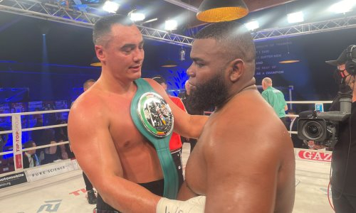 Промоутер соперника казахстанского супертяжа обратился к нему после поражения нокаутом