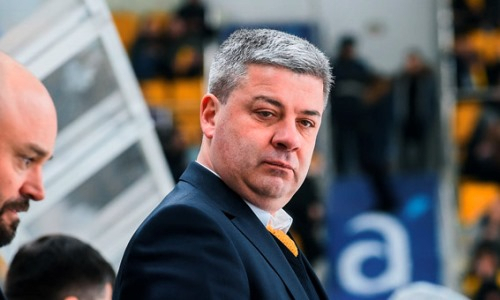 «Нет такого понятия — не отпустить тренера». Тамбиев намерен судиться с «Сарыаркой»