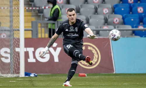 «На необитаемый остров взял бы Гурмана, чтобы он спал». Голкипер «Астаны» ответил на интересные вопросы