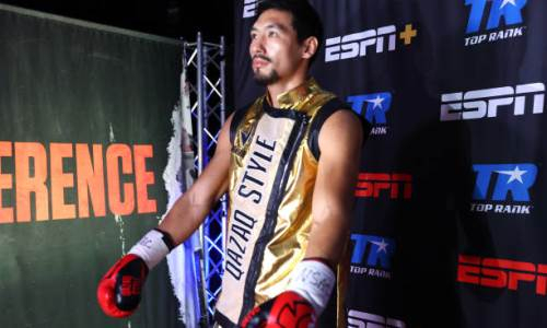 «Это странная ситуация». Жанибеку Алимханулы хотят устроить чемпионский бой за титул Головкина