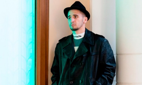 Российский боец ММА после избиения новобранцев в армии устроил стрельбу и гонки в Москве. Видео