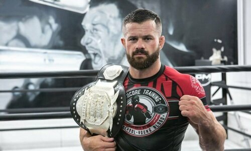 Поломавший казахстанца чемпион удивил своим прогнозом на бой Александра Емельяненко