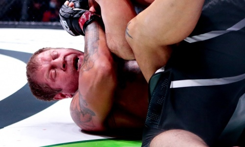 «Это очень большой позор». Александра Емельяненко пристыдили за поражение и болтовню